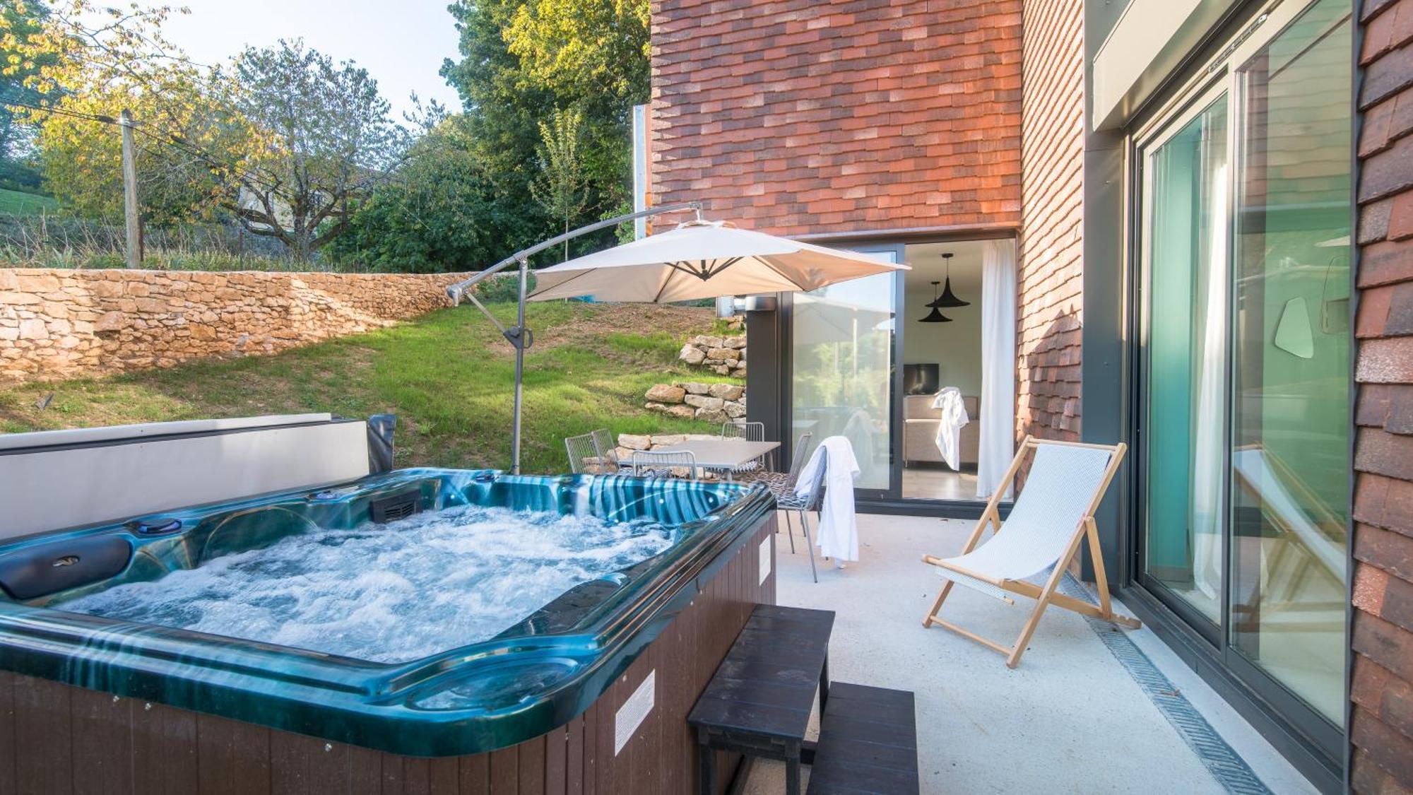 Cote Jardin Avec Jacuzzi Privatif Et Parking Prive Apartment Sarlat-la-Caneda Bagian luar foto